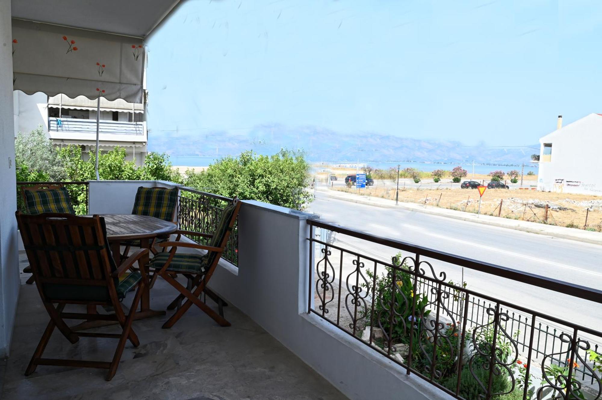 Twins Apartment نافبليو المظهر الخارجي الصورة