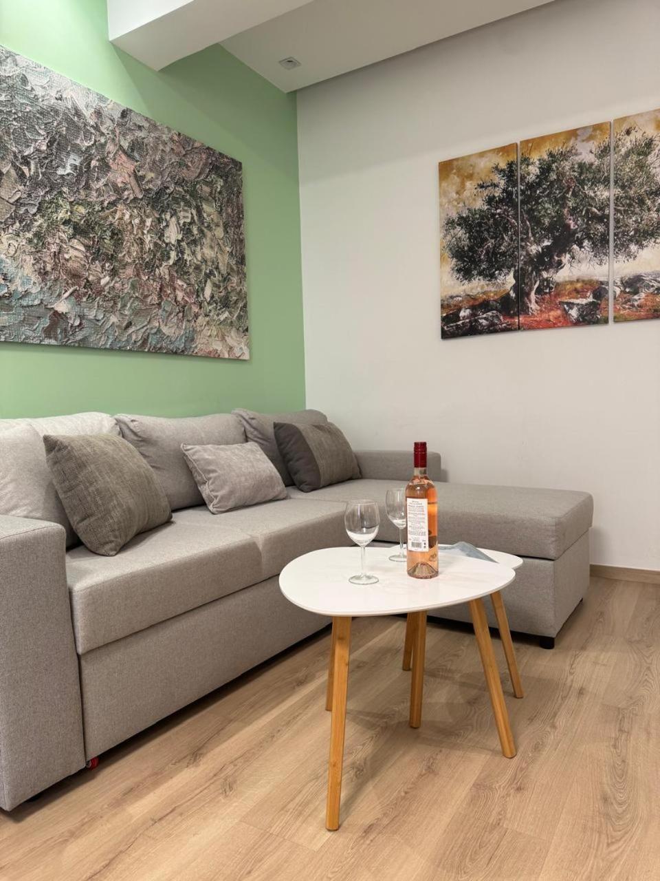 Twins Apartment نافبليو المظهر الخارجي الصورة